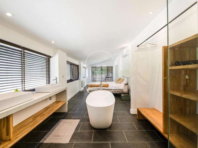 Maison Eygalières - 4 chambres - 182m²