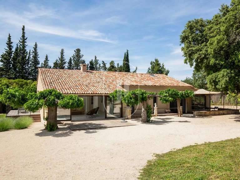 Maison Eygalières - 4 chambres - 182m²