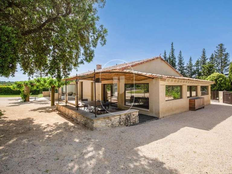 Maison Eygalières - 4 chambres - 182m²