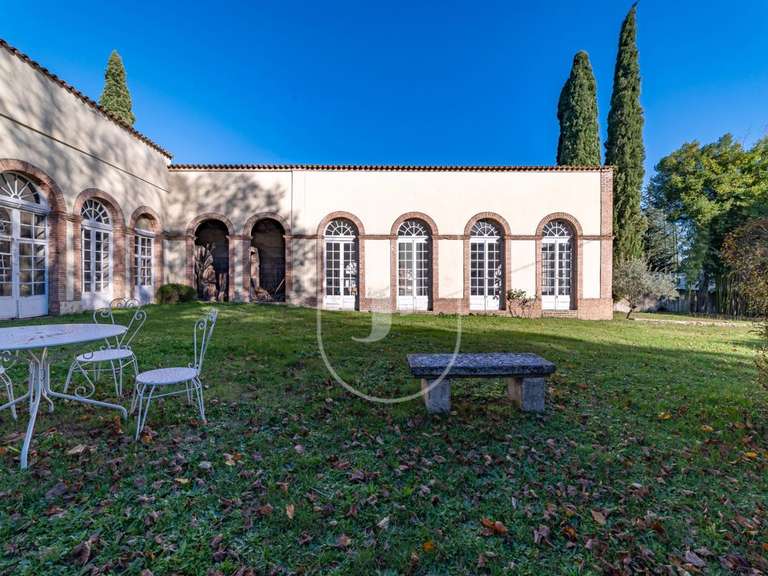 Château Saint-Ambroix - 9 chambres - 370m²