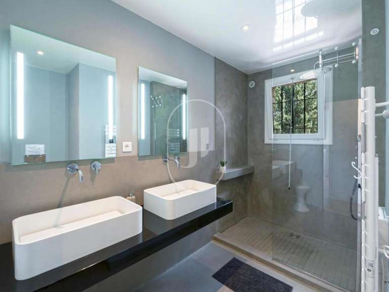 Maison Gordes - 5 chambres - 182m²