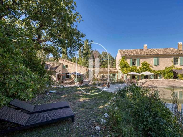 Maison Grignan - 8 chambres - 780m²