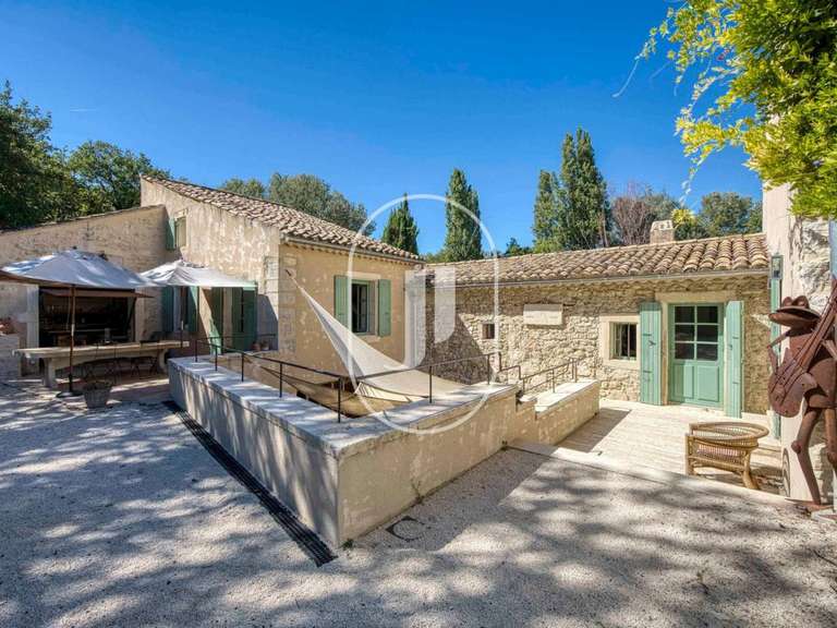 Maison Grignan - 8 chambres - 780m²