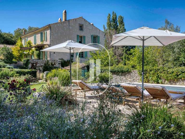 Maison Grignan - 8 chambres - 780m²