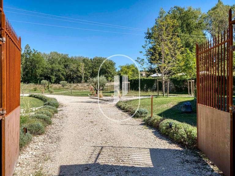 Maison Grignan - 8 chambres - 780m²