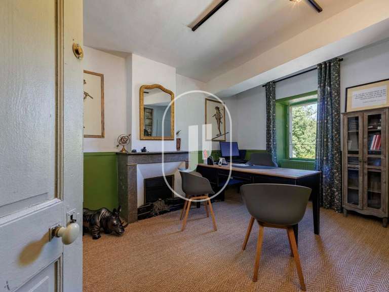 Maison Grignan - 8 chambres - 780m²
