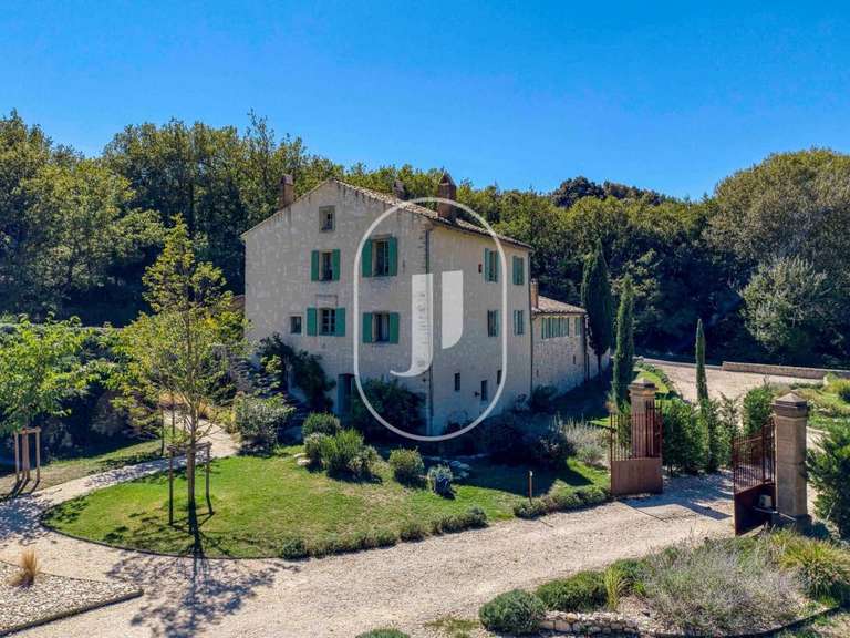 Maison Grignan - 8 chambres - 780m²