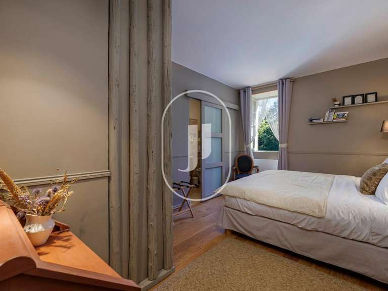 Maison Grignan - 8 chambres - 780m²