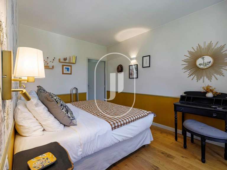 Maison Grignan - 8 chambres - 780m²