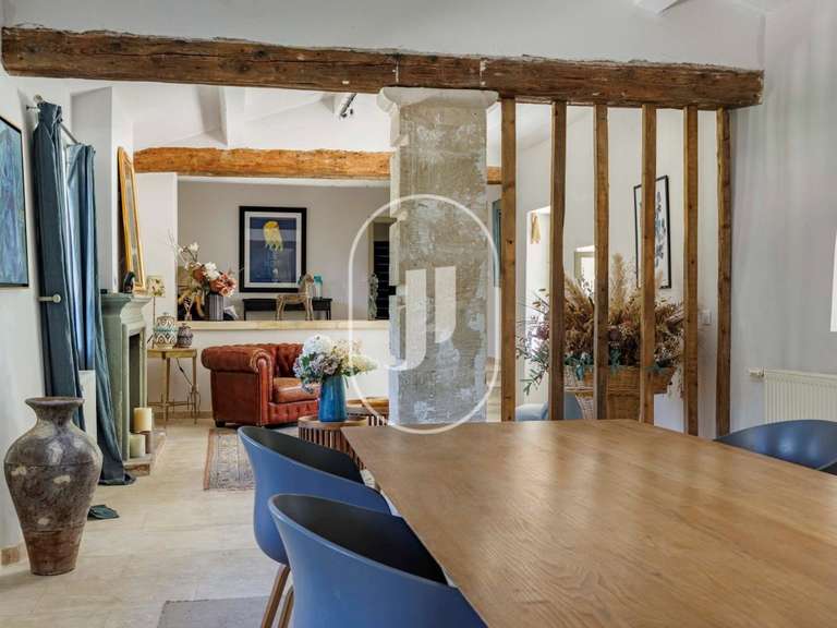 Maison Grignan - 8 chambres - 780m²