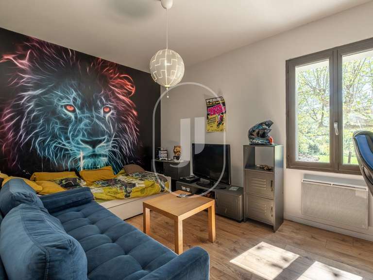 Maison L'Isle-sur-la-Sorgue - 3 chambres - 197m²