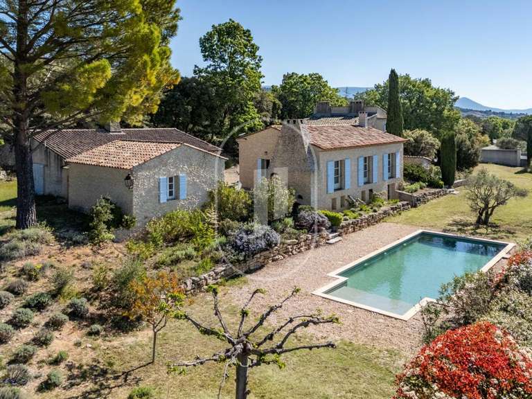 Maison Saint-Saturnin-lès-Apt - 7 chambres - 380m²