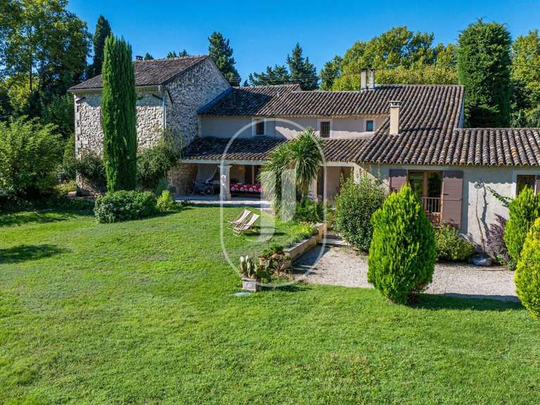 Maison Plan-d'Orgon - 8 chambres - 430m²