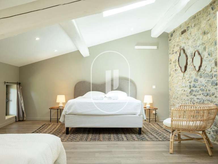 Maison La Bégude-de-Mazenc - 5 chambres - 356m²