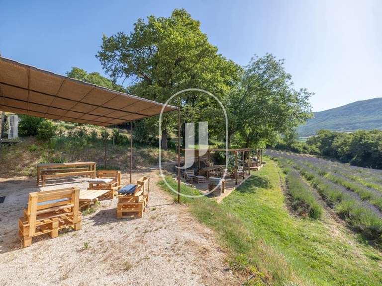 Maison La Bégude-de-Mazenc - 5 chambres - 356m²