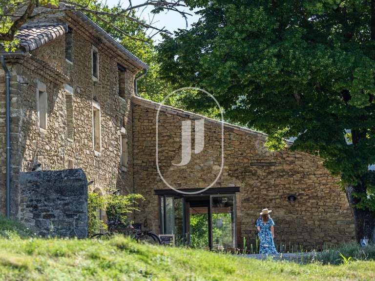 Maison La Bégude-de-Mazenc - 5 chambres - 356m²