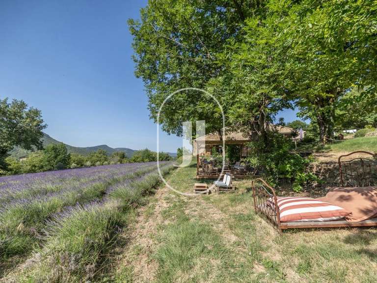 Maison La Bégude-de-Mazenc - 5 chambres - 356m²