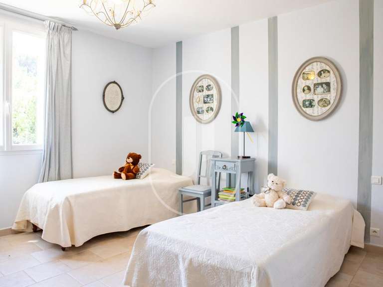 Maison Vaison-la-Romaine - 4 chambres - 223m²