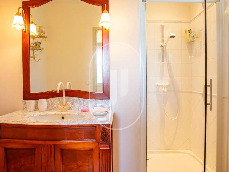 Maison Vaison-la-Romaine - 4 chambres - 223m²