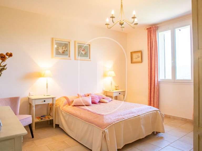 Maison Vaison-la-Romaine - 4 chambres - 223m²
