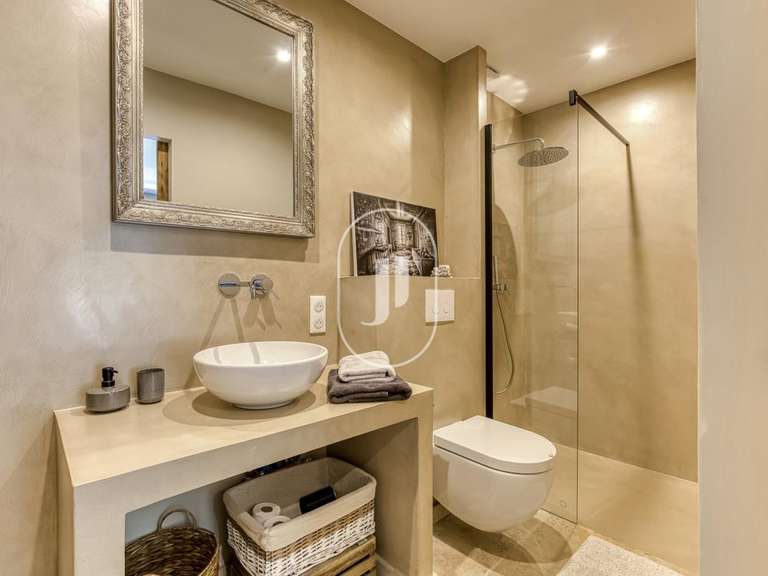 Maison Roussillon - 4 chambres - 150m²