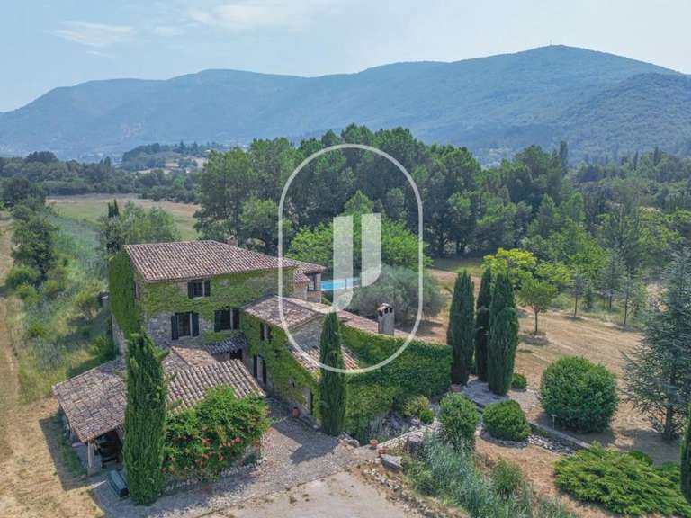 Maison Montbrun-les-Bains - 4 chambres - 315m²