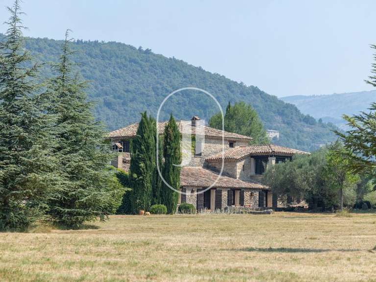 Maison Montbrun-les-Bains - 4 chambres - 315m²