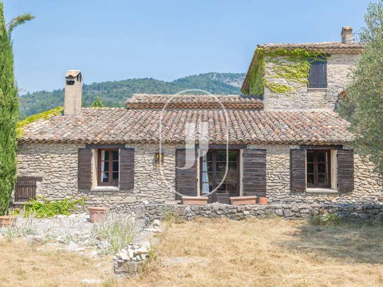 Maison Montbrun-les-Bains - 4 chambres - 315m²