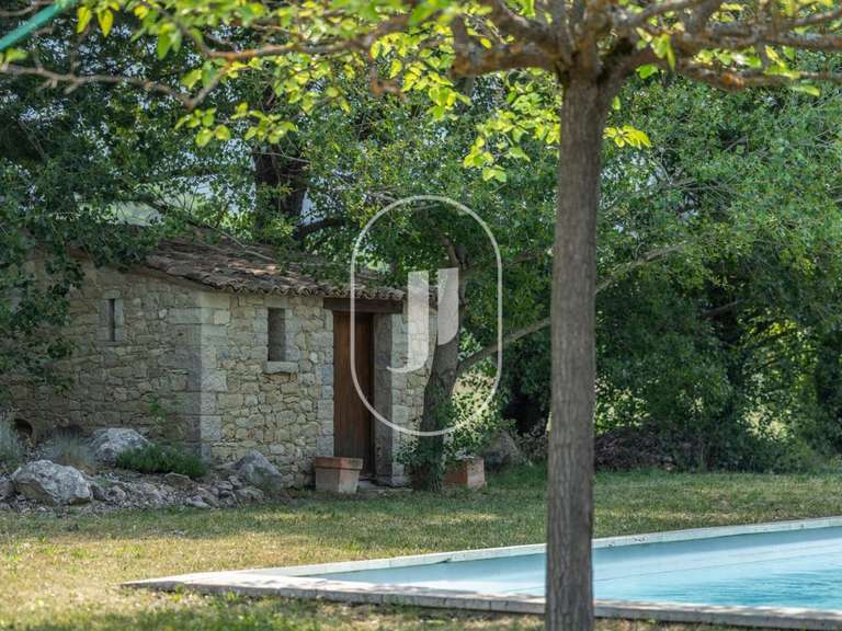 Maison Montbrun-les-Bains - 4 chambres - 315m²