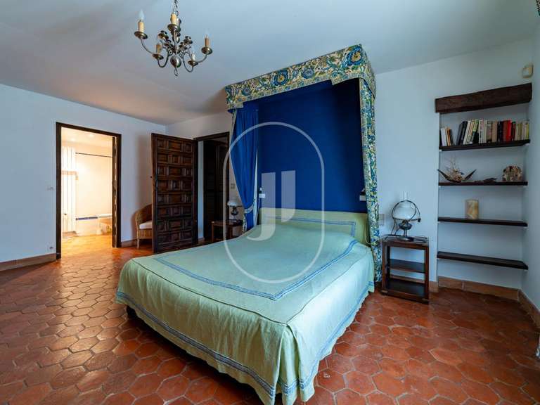 House Tornac - 9 bedrooms - 900m²