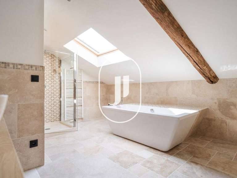 Maison Grignan - 9 chambres - 1000m²