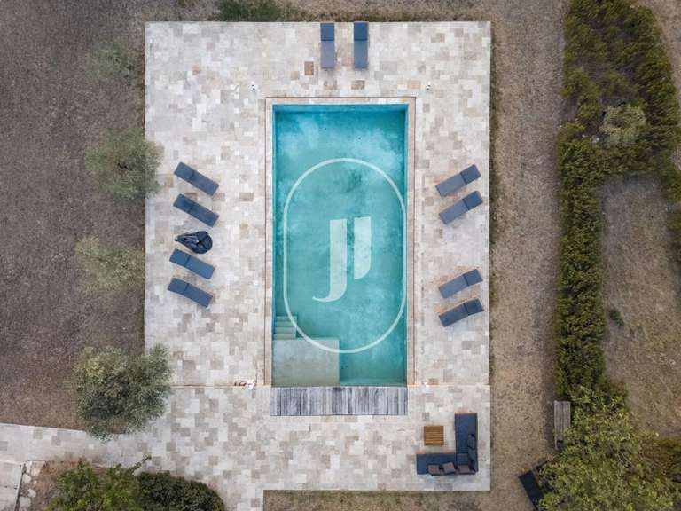 Maison Grignan - 9 chambres - 1000m²