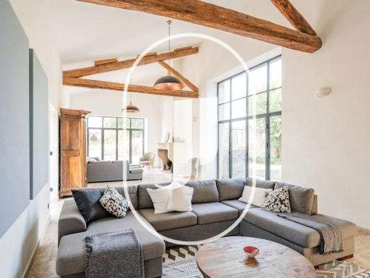 Maison Grignan - 9 chambres - 1000m²