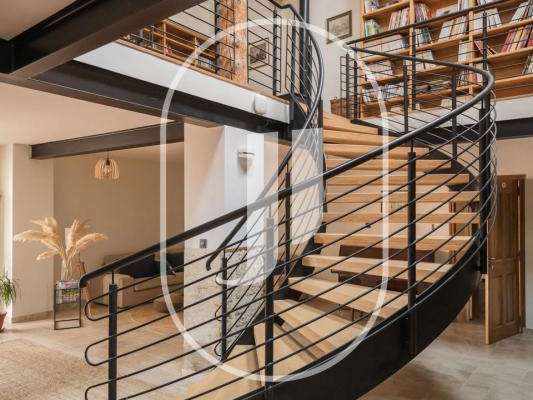 Maison Grignan - 9 chambres - 1000m²