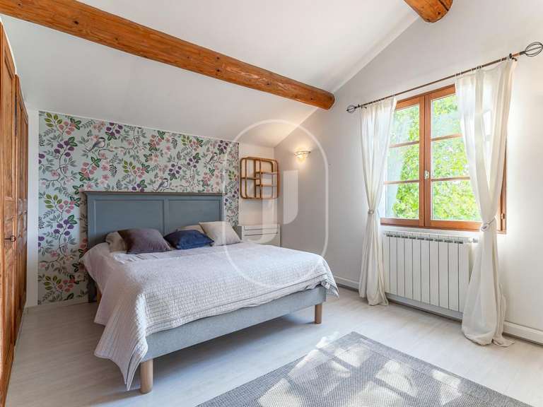 Maison Pernes-les-Fontaines - 6 chambres - 303m²