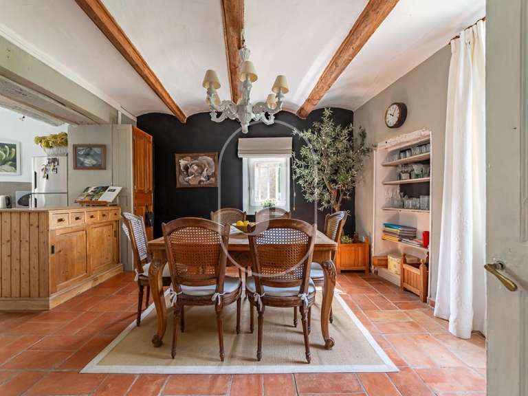 Maison Aigaliers - 4 chambres - 220m²