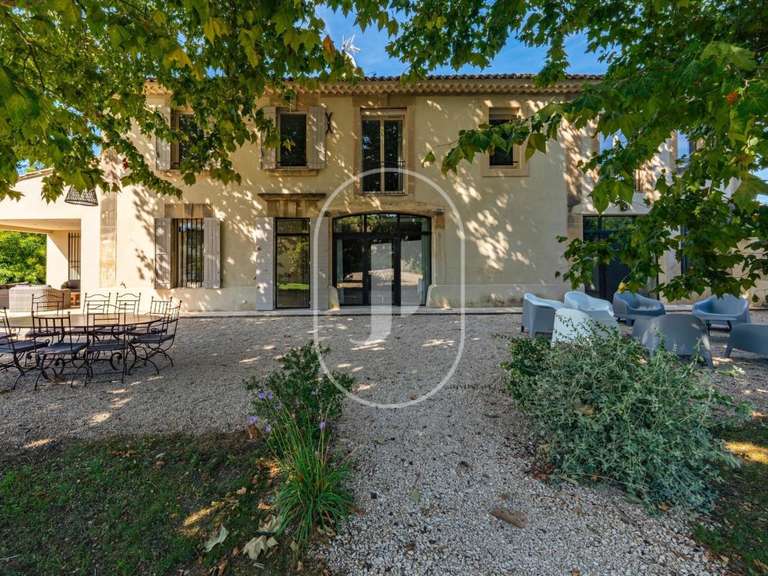 Maison Châteaurenard - 5 chambres - 341m²