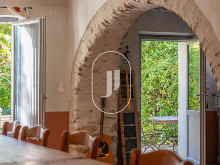 House Vaison-la-Romaine - 9 bedrooms - 400m²