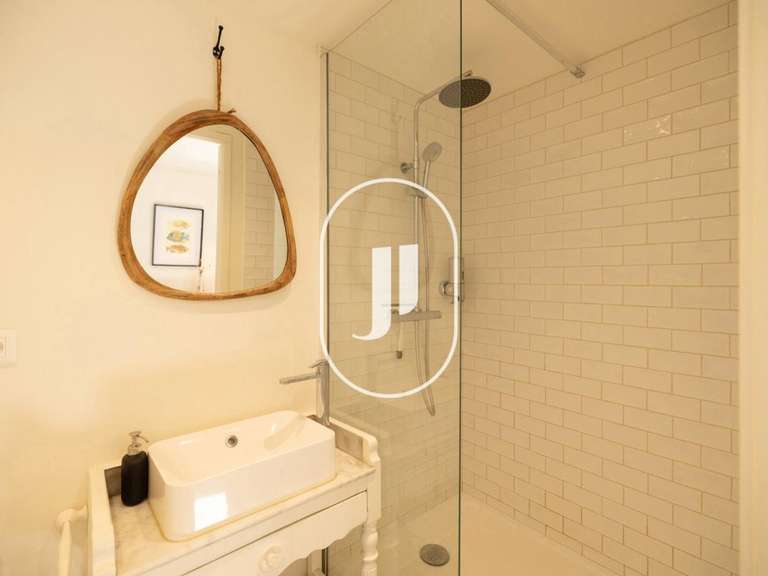Maison Saint-Roman-de-Malegarde - 7 chambres - 300m²