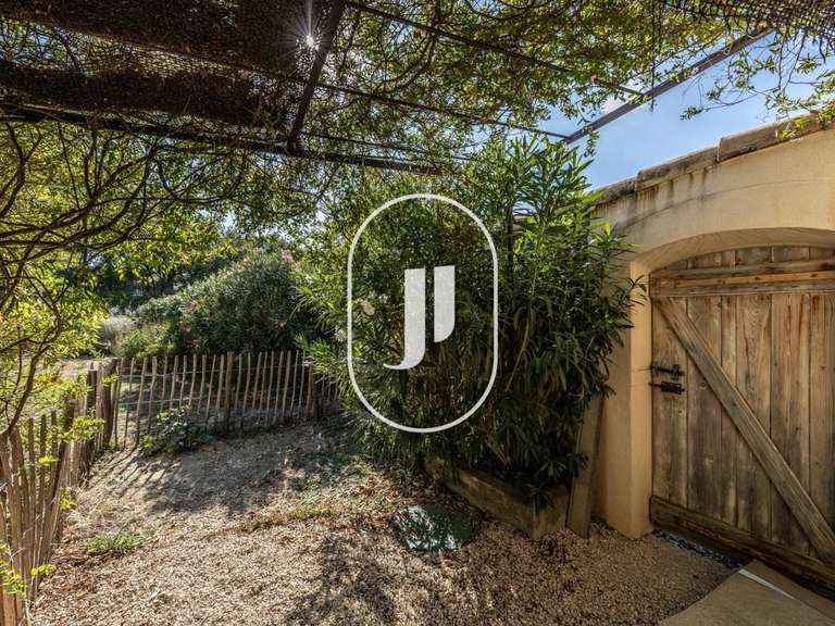 Maison Saint-Roman-de-Malegarde - 7 chambres - 300m²
