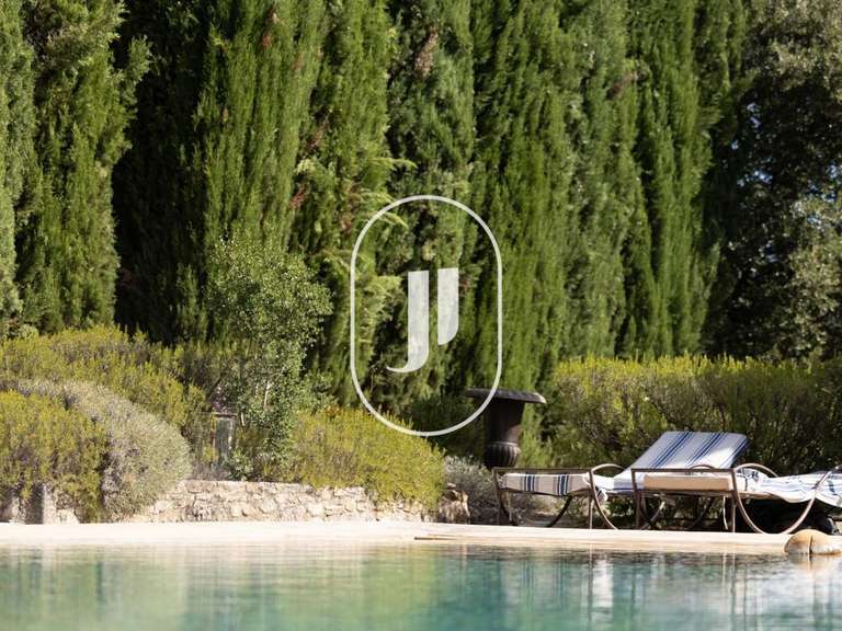 Maison Vaison-la-Romaine - 6 chambres - 265m²