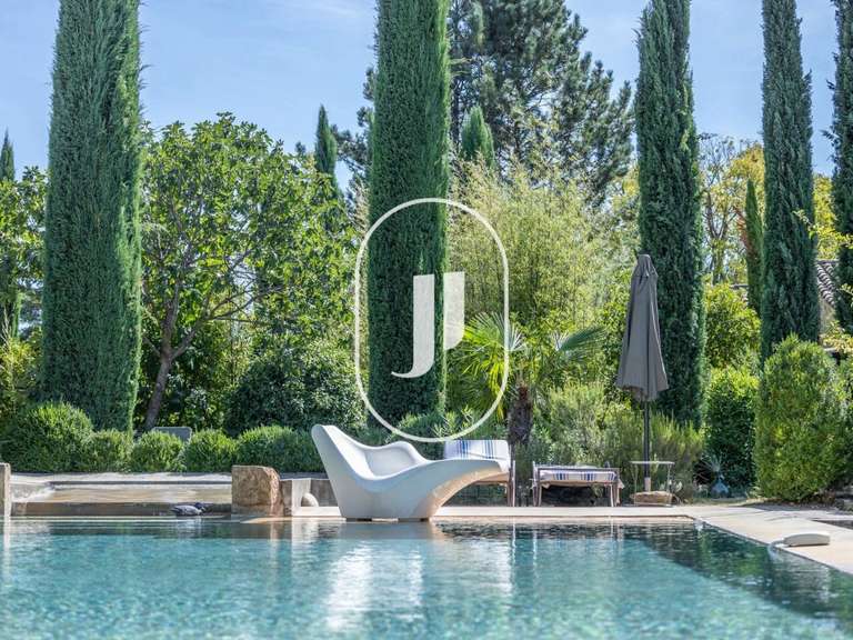 Maison Vaison-la-Romaine - 6 chambres - 265m²