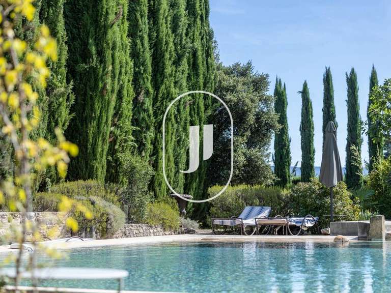 Maison Vaison-la-Romaine - 6 chambres - 265m²