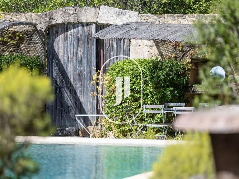 Maison Vaison-la-Romaine - 6 chambres - 265m²