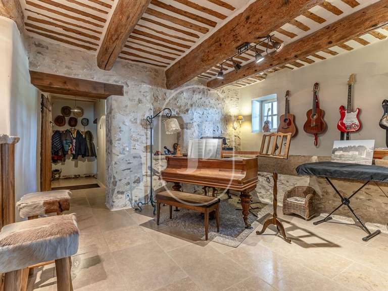 Maison L'Isle-sur-la-Sorgue - 4 chambres - 302m²