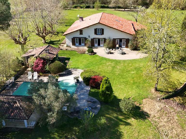 Maison Sainte-Marie-de-Gosse - 5 chambres - 292m²