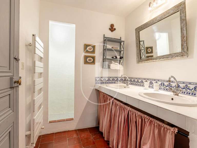 Maison Aubignan - 6 chambres - 380m²