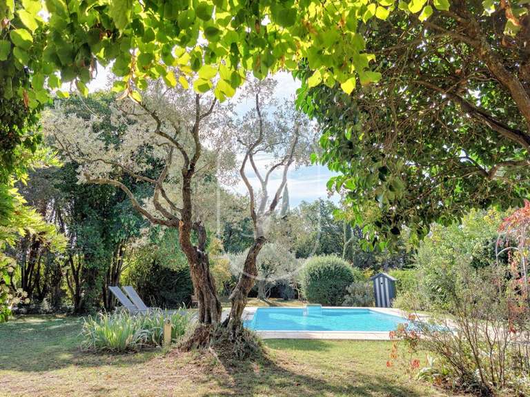 Maison Carpentras - 3 chambres - 167m²