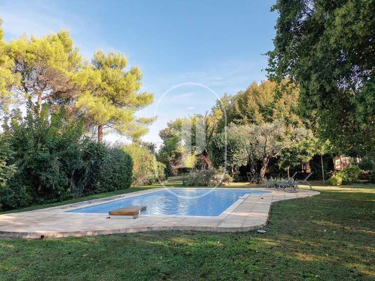 Maison Carpentras - 3 chambres - 167m²