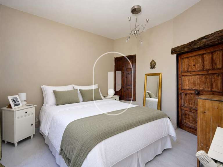 Maison Bollène - 4 chambres - 320m²